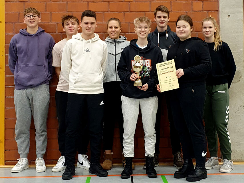 8 Teilnehmer der Schulkreismeisterschaften im Badminton